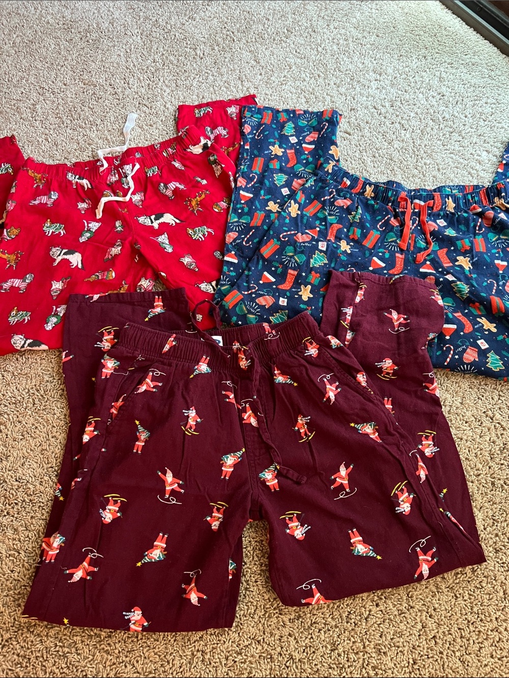 3 pairs Holiday Print Lounge Pants Old Navy adult small